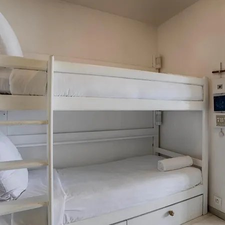 Διαμέρισμα Les Tamaris - With Sea View - *