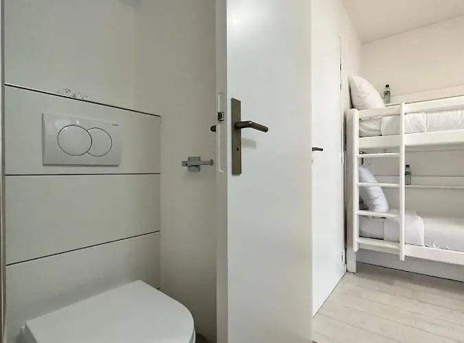 Les Tamaris - With Sea View - *